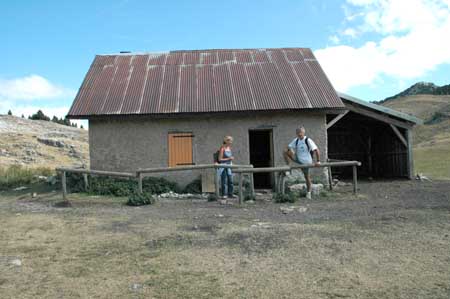 cabane-de-pre-peyret-vercors-drome